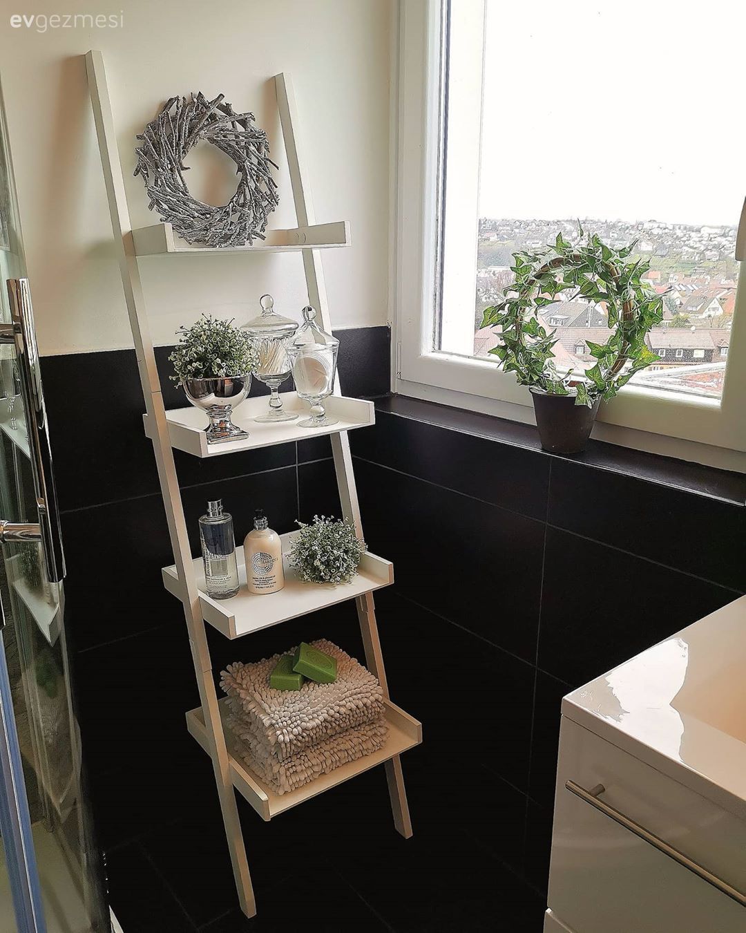 Şık Olmayı Aklına Koyan Bu Evin Göbek Adı Işıltı