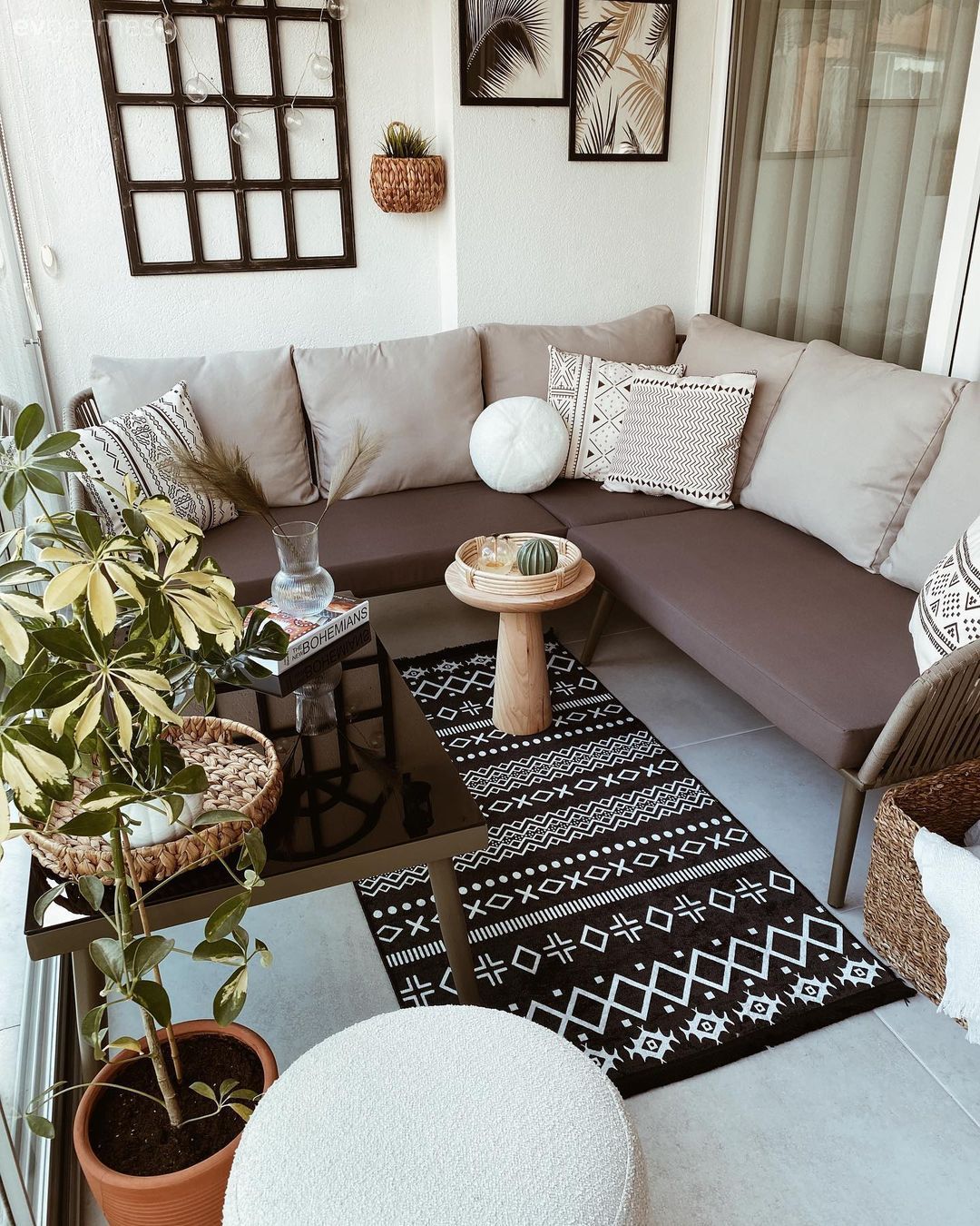 Bu Keyifli Balkon Sanki Evin İkinci Oturma Odası