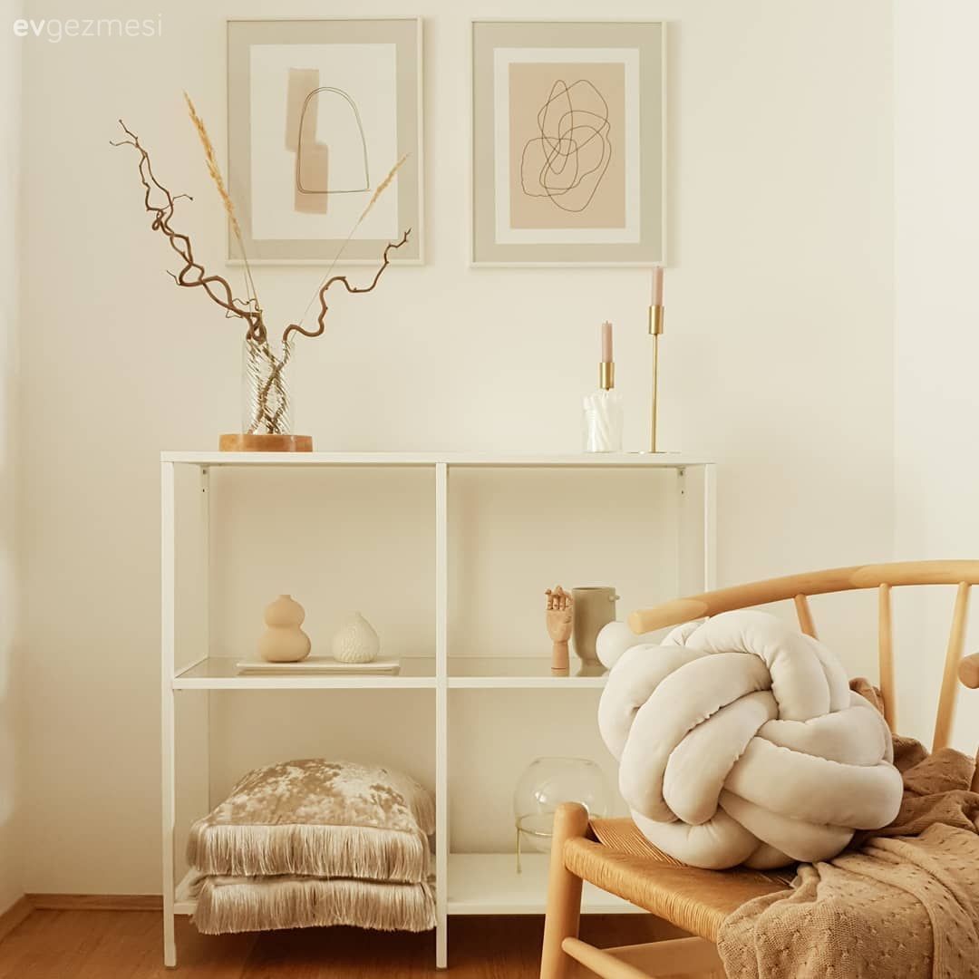 Beyaz, Bej, Krem, Konsol, Konsol üzeri dekoratif objeleri, Dekoratif Objeler, Şamdan, Ev Aksesuar, Mum, Tablo, Duvar dekorasyonu