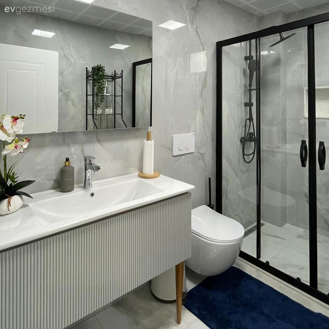 İki Banyosuyla Karşımıza Çıkan Bu Ev Dikkat Çekmede Başarılı