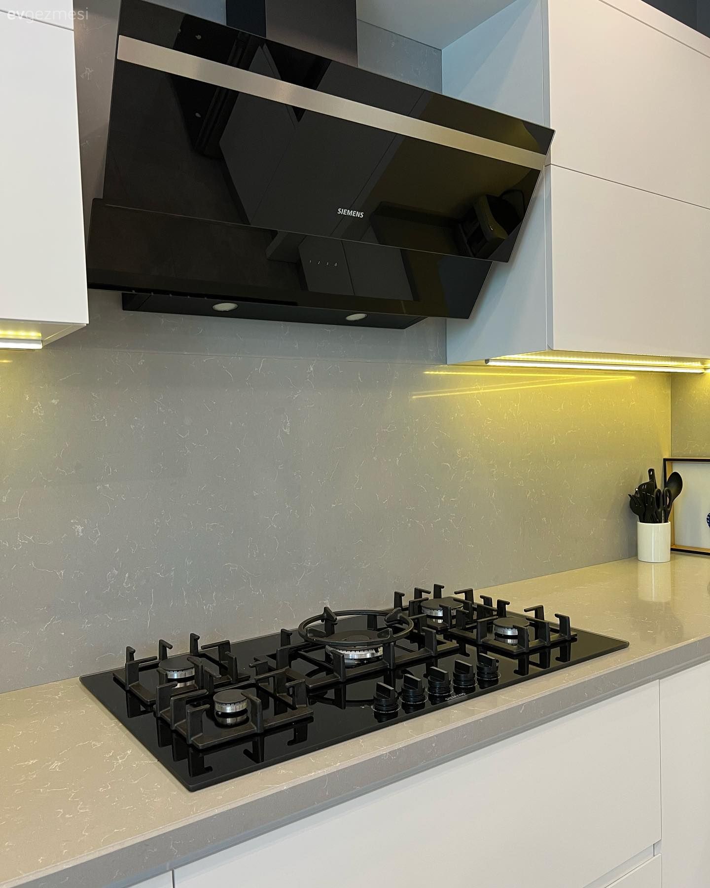 Her Detayıyla Modern Stile Göz Kırpan Bir Mutfak!