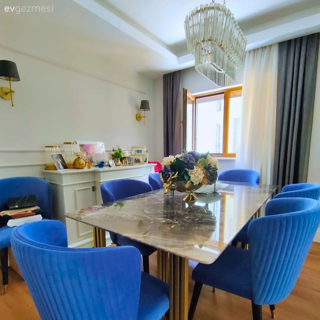 Bu Ayvalık Evinin Yıldızı Pivot Ayna Seperatörler!