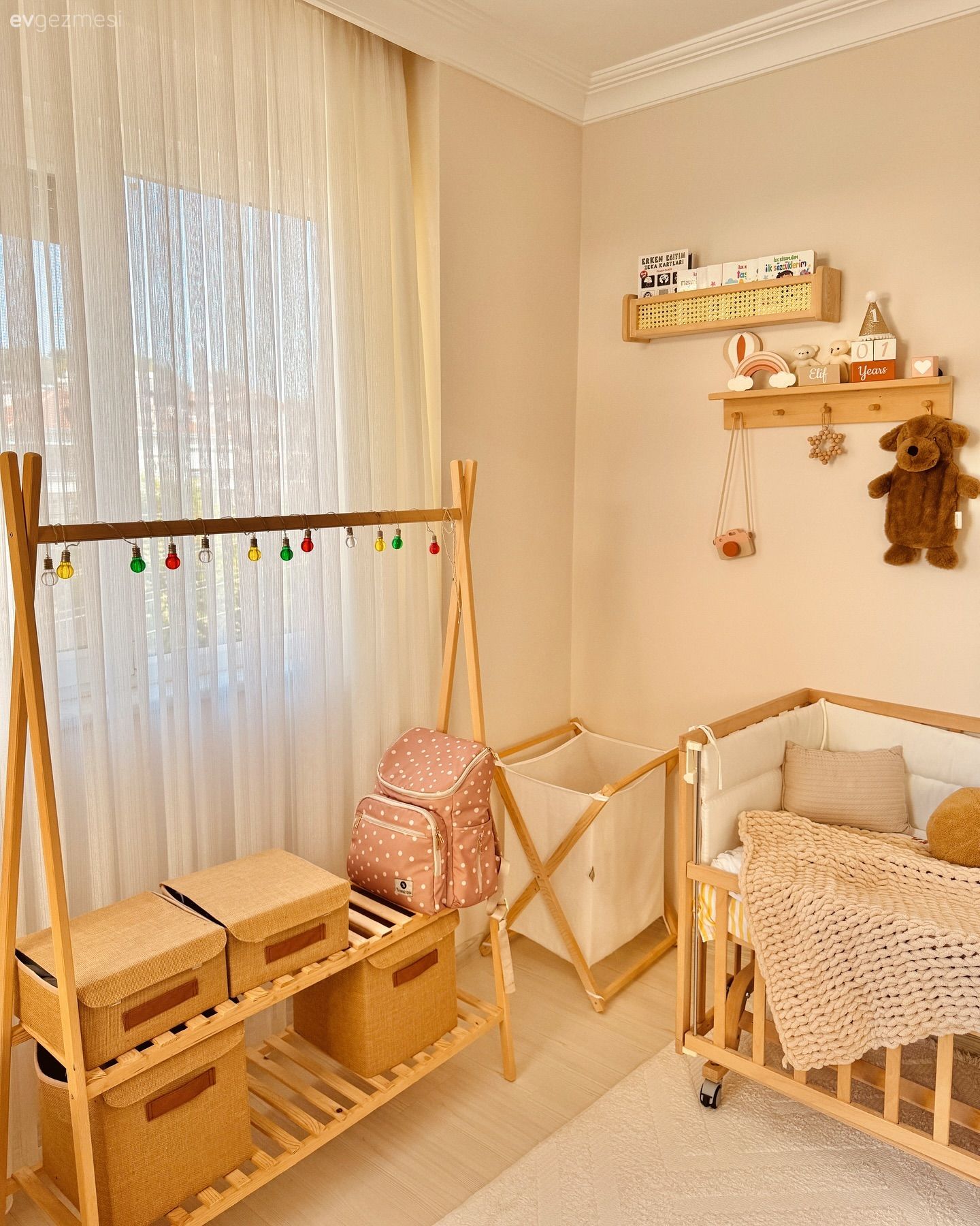 Yatak Odasında Bebek Odası da Yapacaklara Örnek!