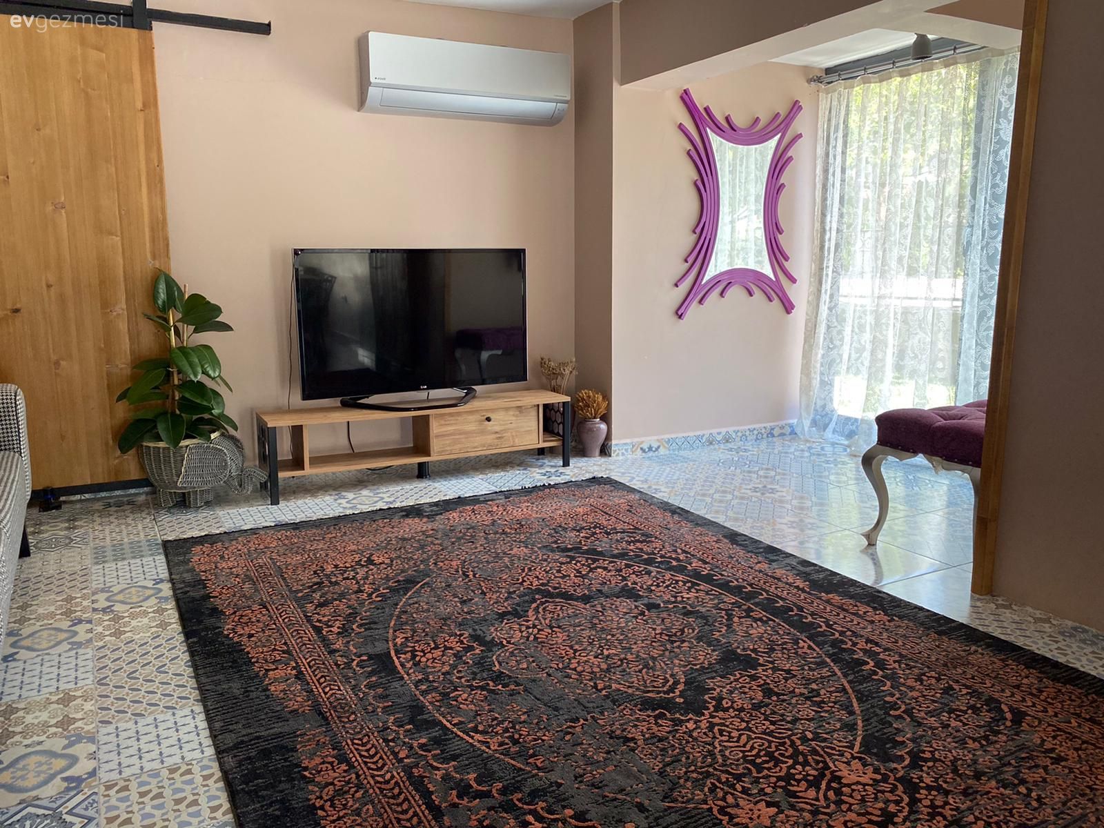 Halı, Salon halısı, Zemin seramikleri, Ev bitkisi, Puf