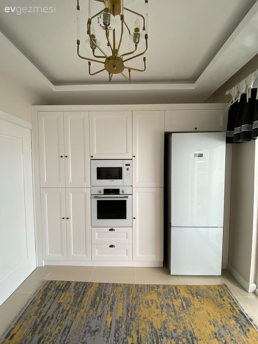 Ekstra mutfak dolabı, Mutfak, Beyaz, Altın, Mutfak Avize Modelleri, Ankastre, Mutfak halısı, Shaker kapaklı dolaplar