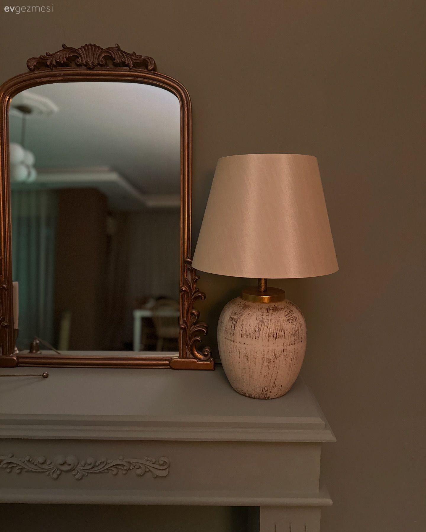 Abajur, Aydınlatma, Ayna, Şömine, Dekoratif Objeler