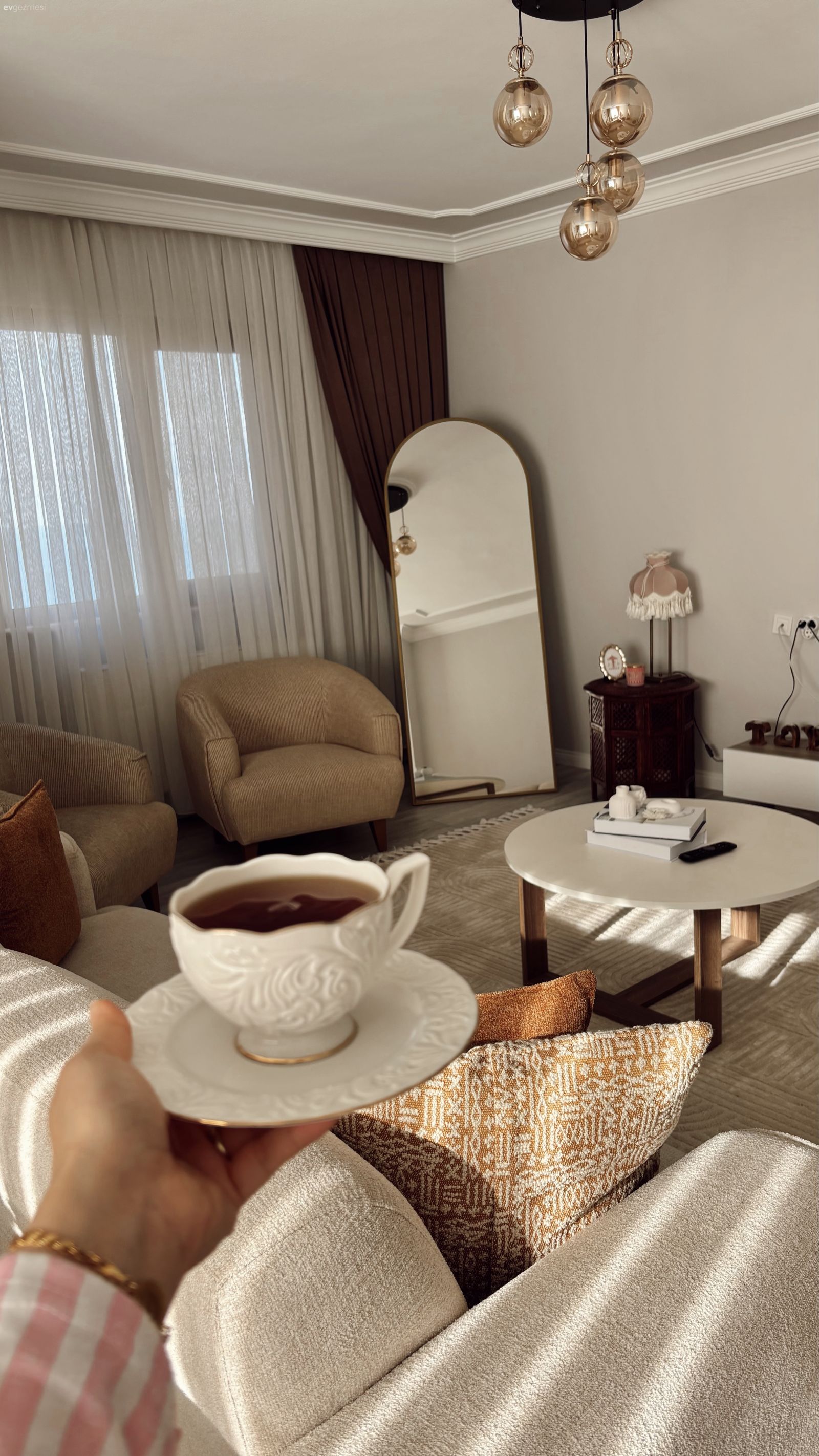 Bu Trabzon Evinde Aksesuarlar Dekora Hareket Katmış