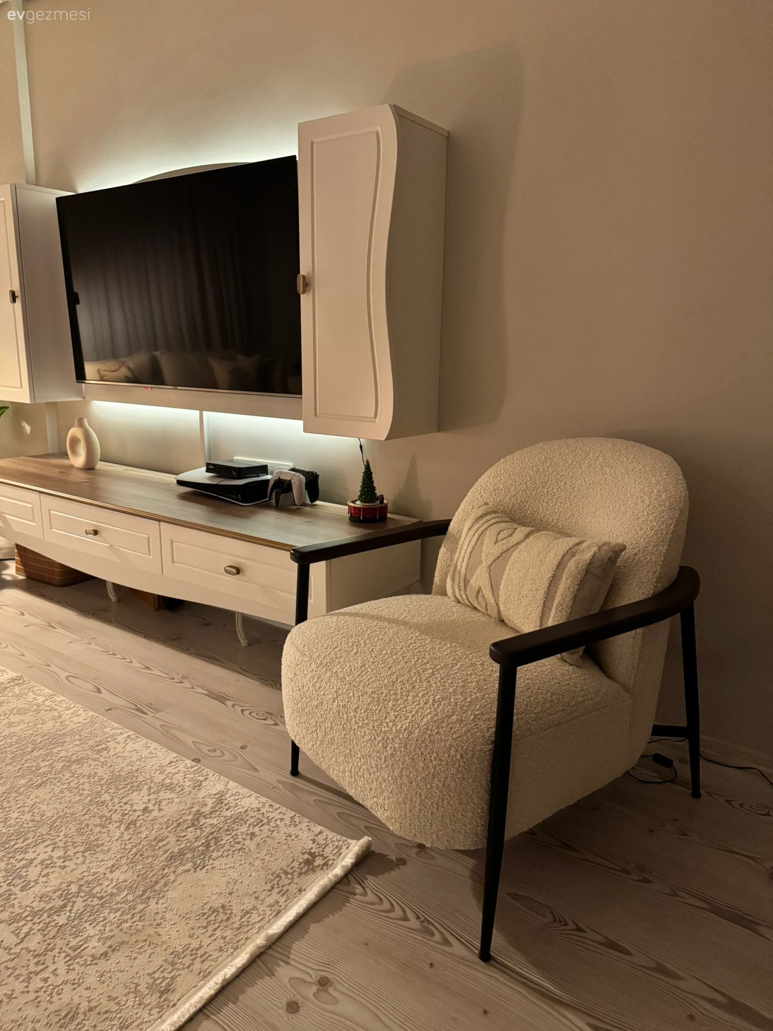 Tv ünitesi, Tv ünitesi aksesuarları, Ev Aksesuar, Beyaz, Siyah, Berjer