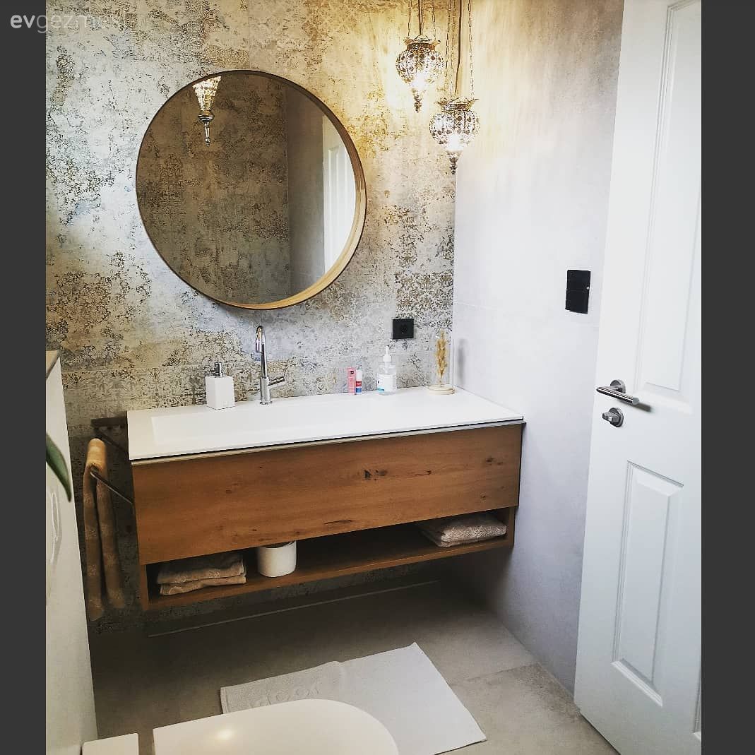 Banyo, Beyaz, Banyo dolabı, Banyo aynası, Banyo seramikleri