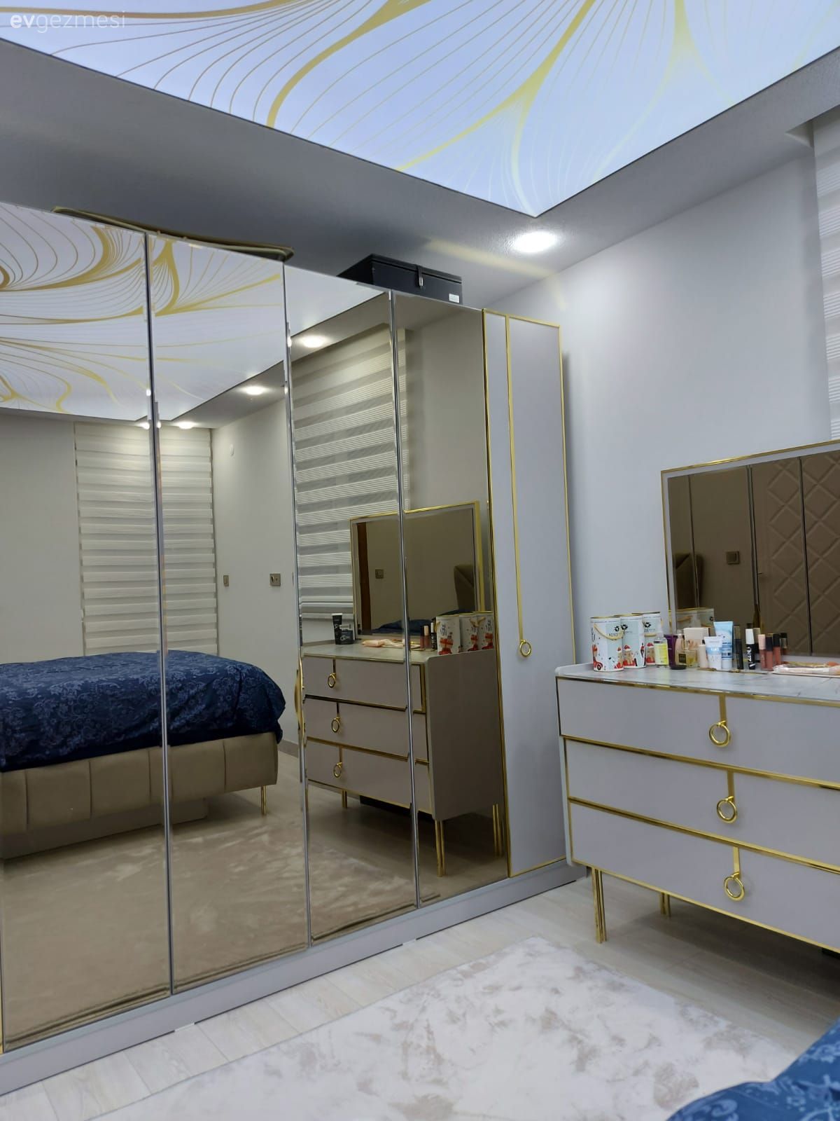 Altın Detayları Çok Seven Bu Sinop Evinde Tavanların Da Dili Var!