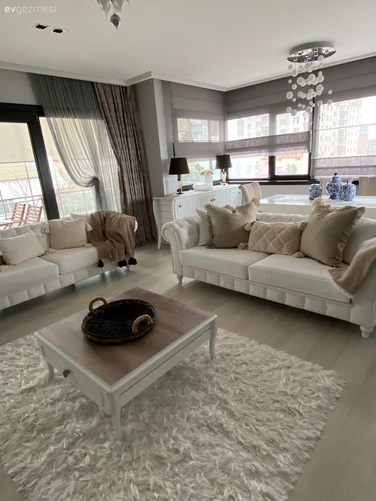 Beyazın Sesinin Gür Çıktığı Bu Ev Zarif ve Sıcak!