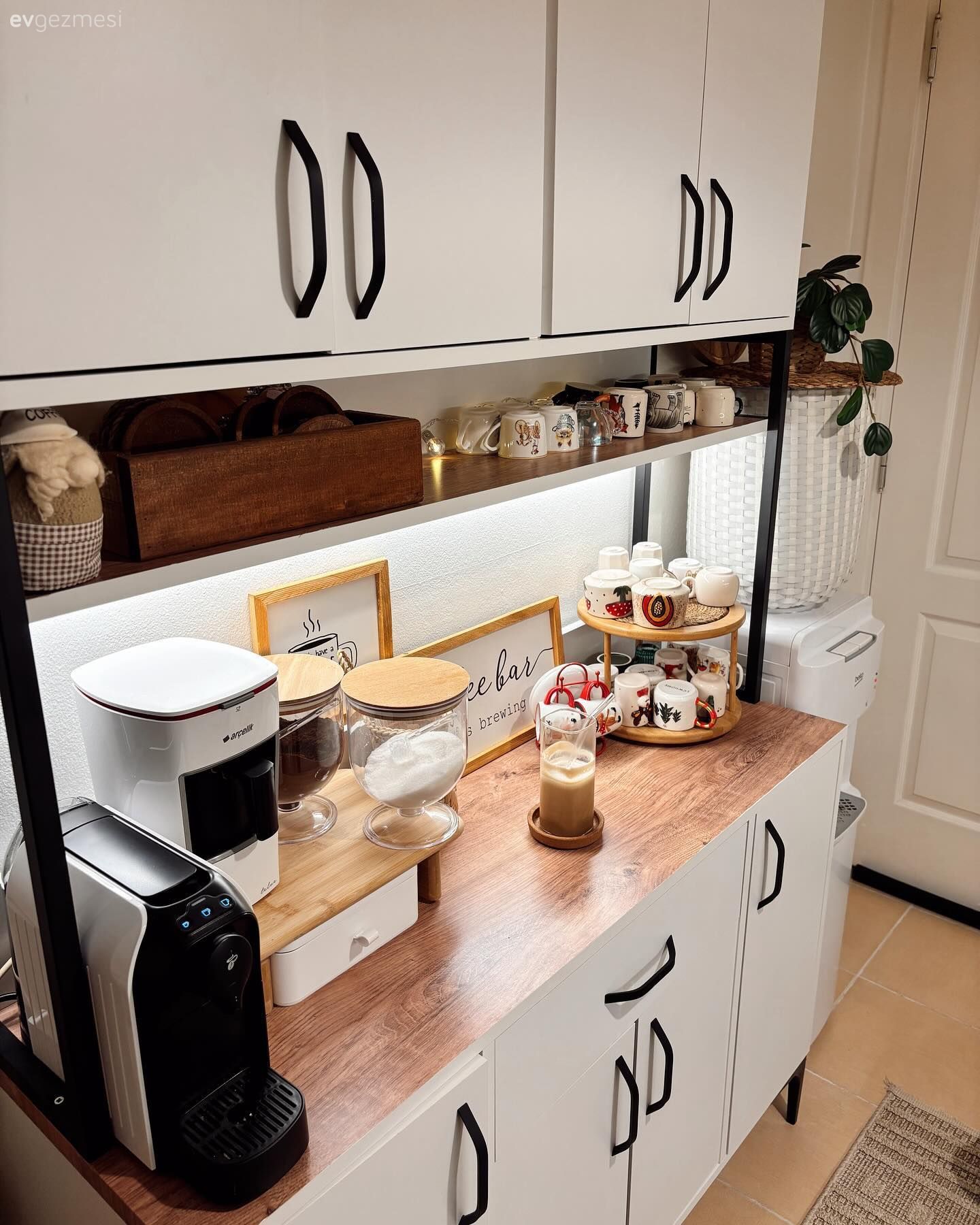 Bu İstanbul Evinde Sıcaklık Ayarı Bir Hayli Yüksek!