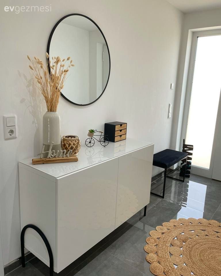 Antre, Beyaz, Dresuar, Yuvarlak ayna, Dekoratif ayna, Paspas, Vazo, Ev Aksesuar, Zemin seramikleri