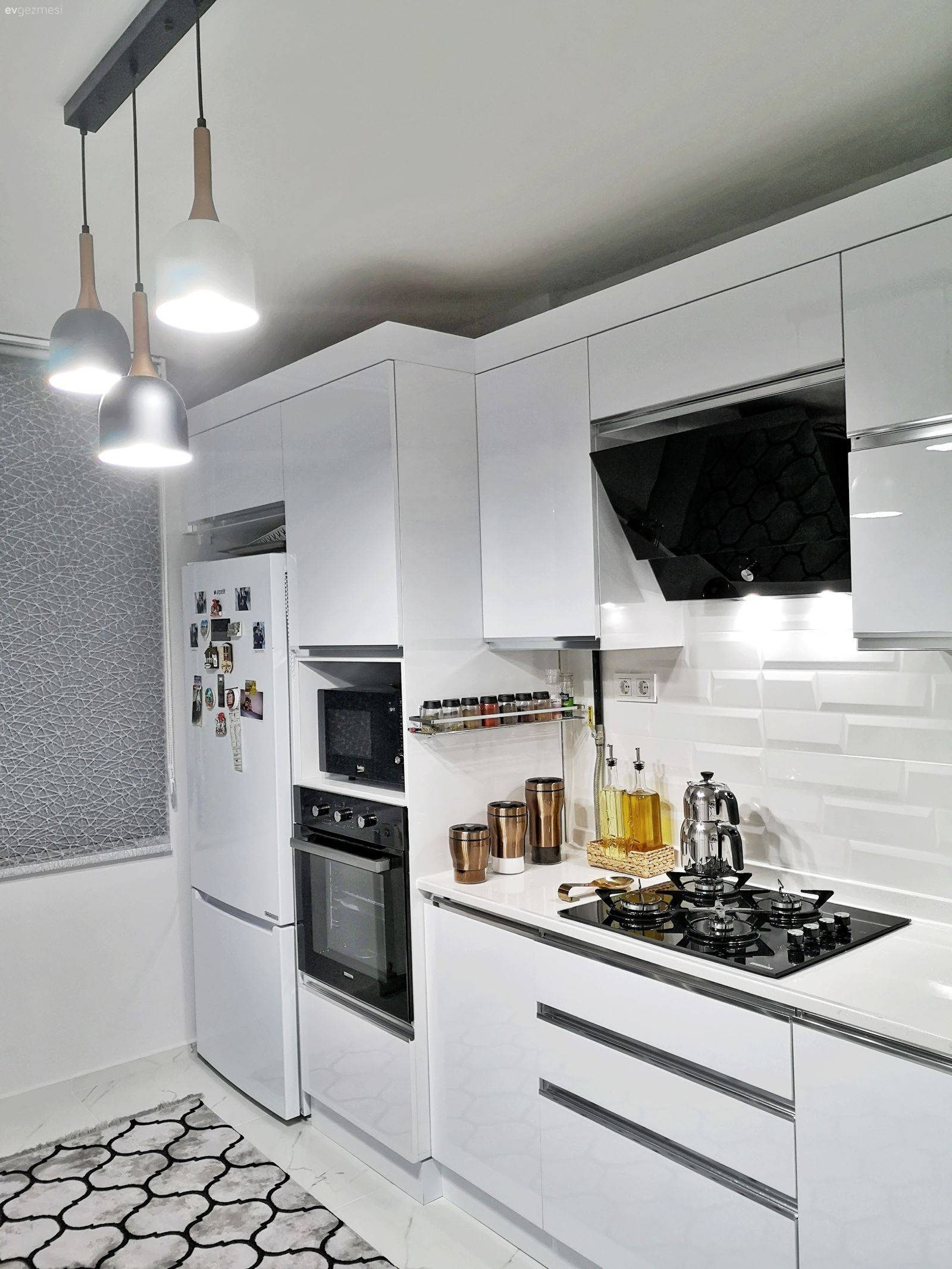 Mutfak, Beyaz mutfak, Mutfak tezgahı, Mutfak tezgah arası, Mutfak perdesi, Mutfak Avize Modelleri, Mutfak halısı, Davlumbaz, Ankastre