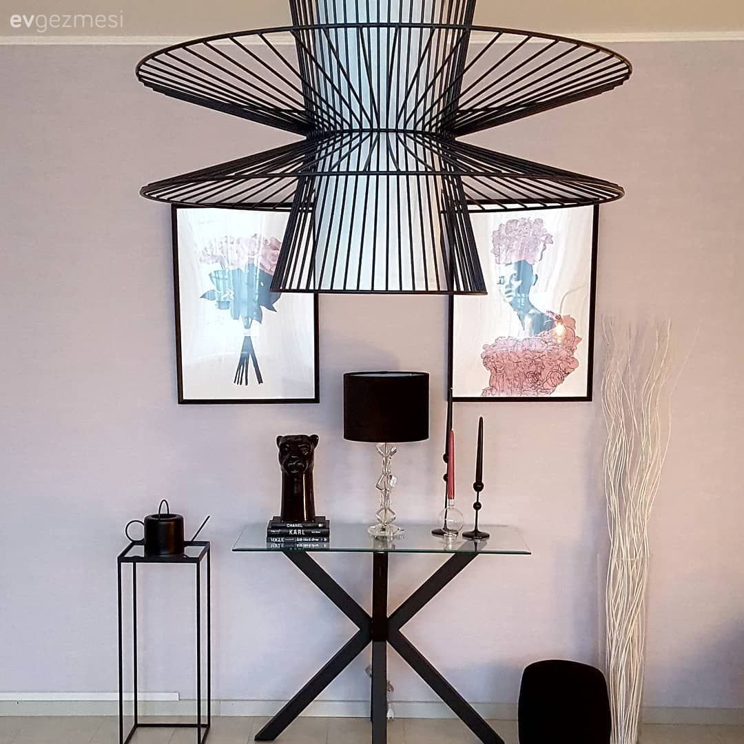 Salon, Tablo, Duvar dekorasyonu, Avize, Aydınlatma, Salon avizesi, Yan sehpa, Sehpa, Abajur, Şamdan, Ev Aksesuar