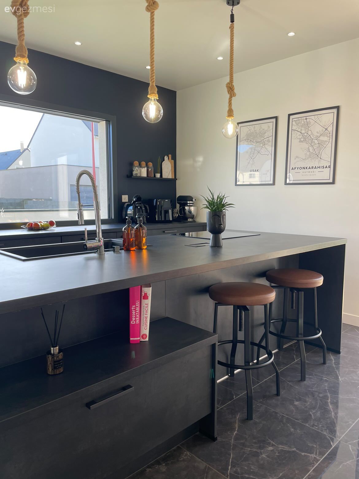 Mutfak, Modern, Siyah, Turuncu, Modern mutfak, Amerikan Mutfak, Tablo, Duvar dekorasyonu, Rustik Aydınlatma, Antrasit  