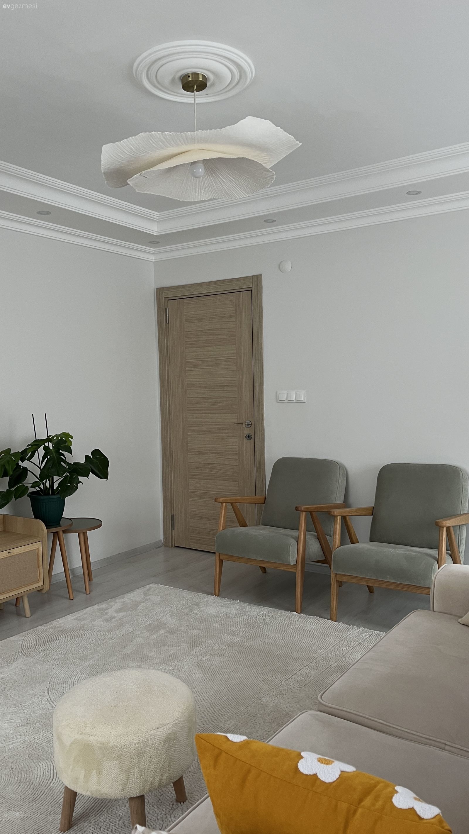 Bu Salonda Koltuk Takımındaki Uyum Her Şeye Yansımış