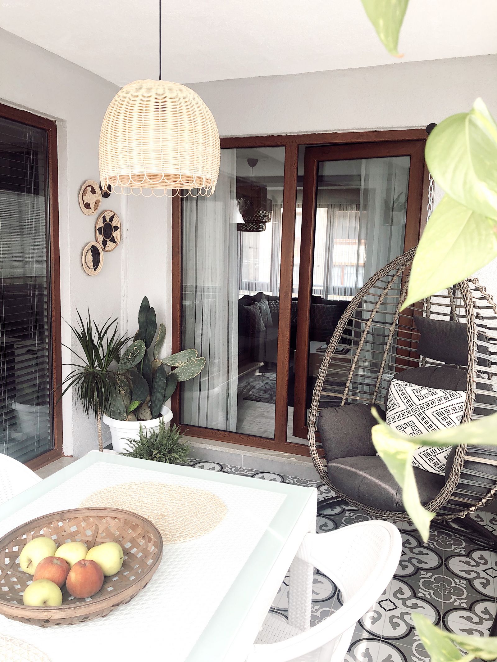 Bu Evde Elinizi Nereye Atsanız Karşınıza Bir Kendin Yap İşi Çıkıyor