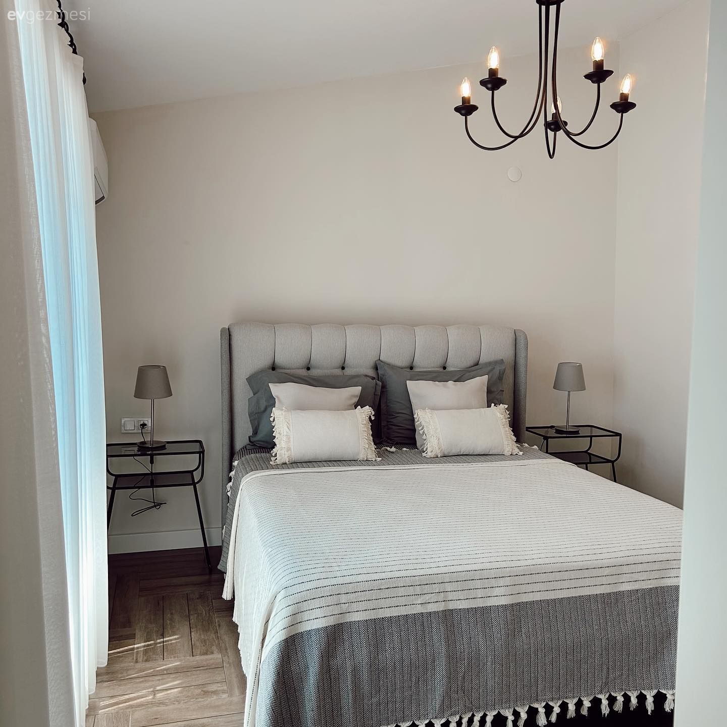 Yatak Odası, İskandinav, Modern, Yatak başlığı, Yatak örtüsü, Yatak odası avizesi, Tül perde, Perde