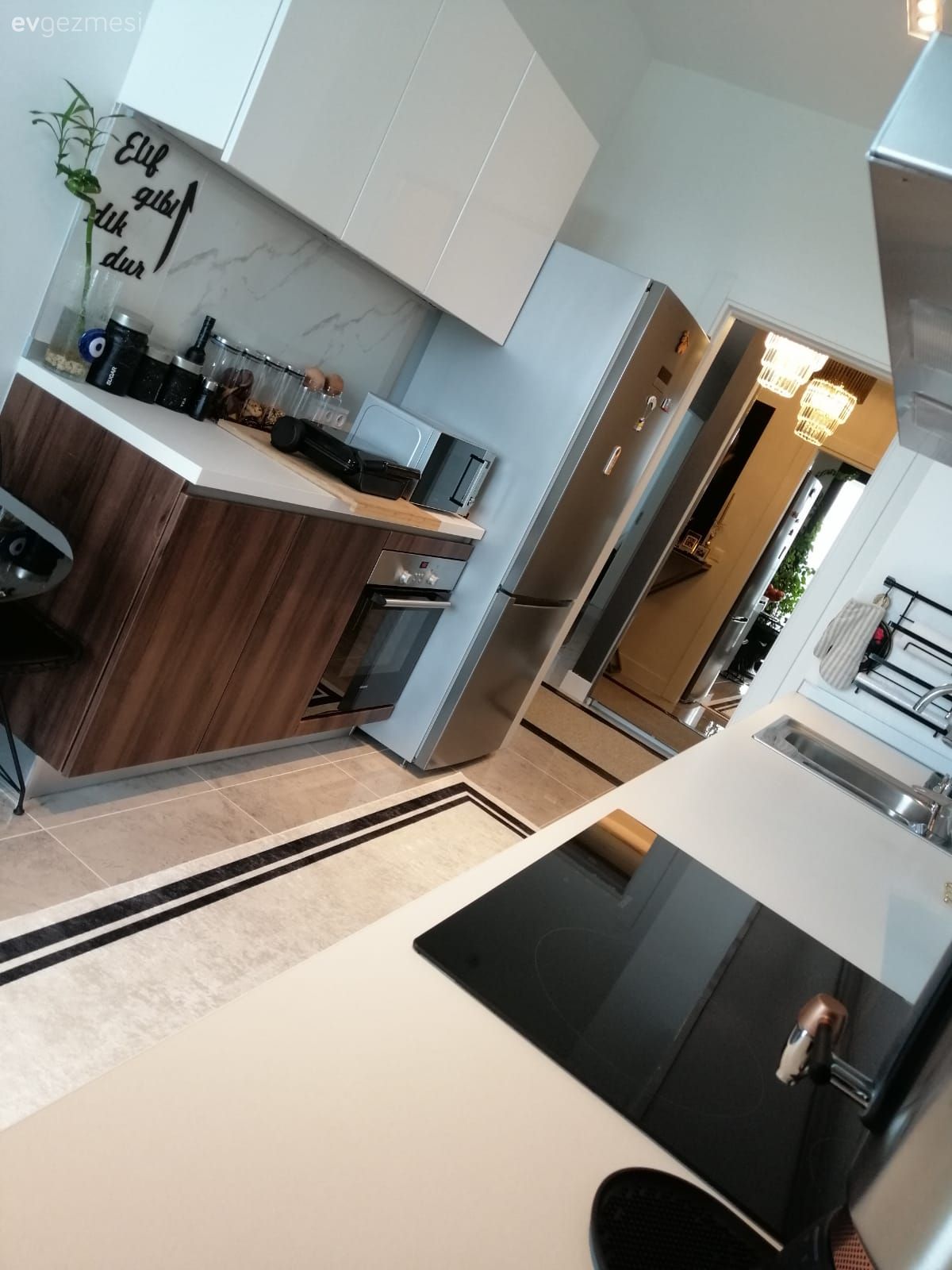 Modern Rustik Stilden İlham Alan Bu Ev İşlevselliği de İhmal Etmemiş!