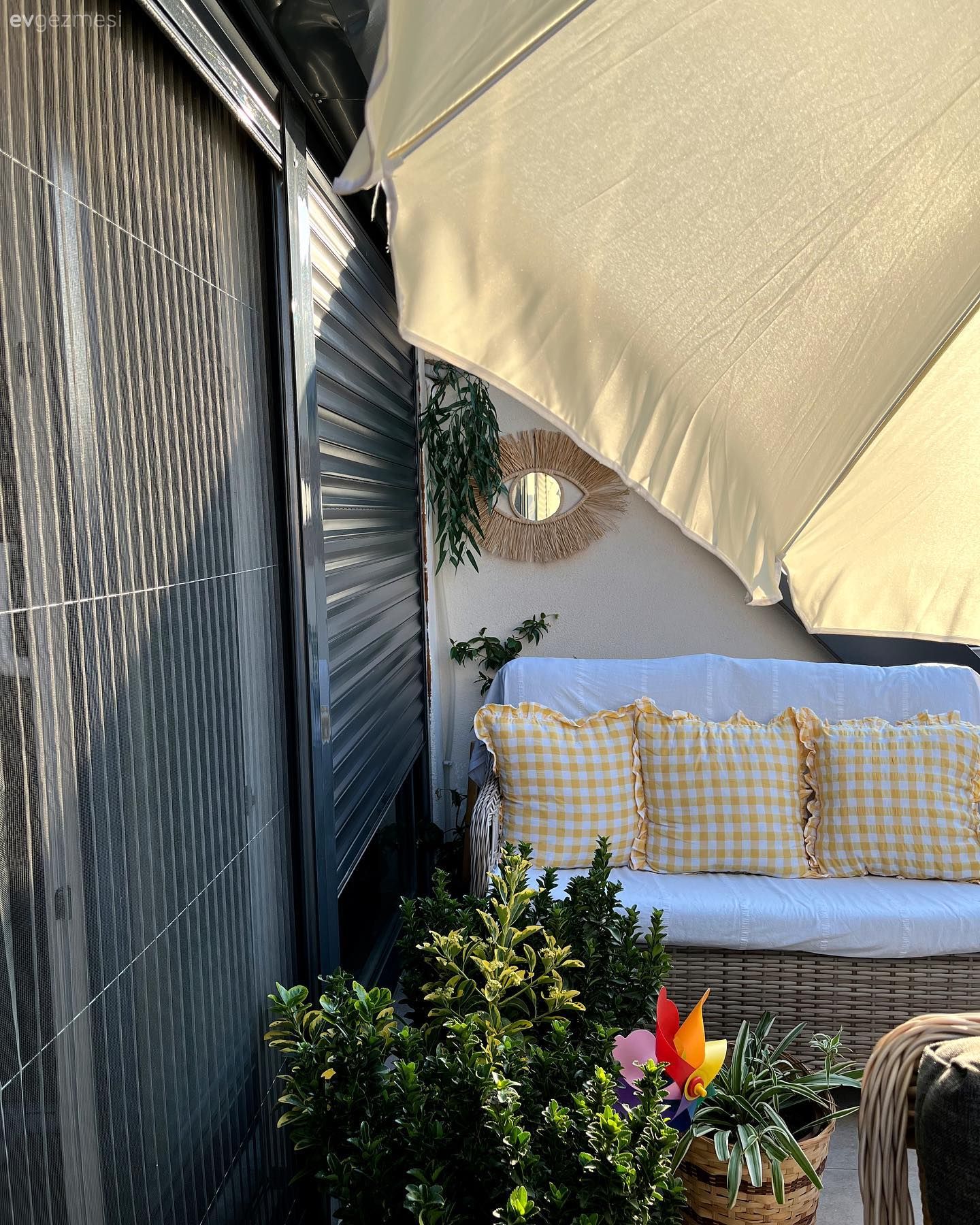 Bahçe, Ev bitkisi, Bahçe oturma grubu