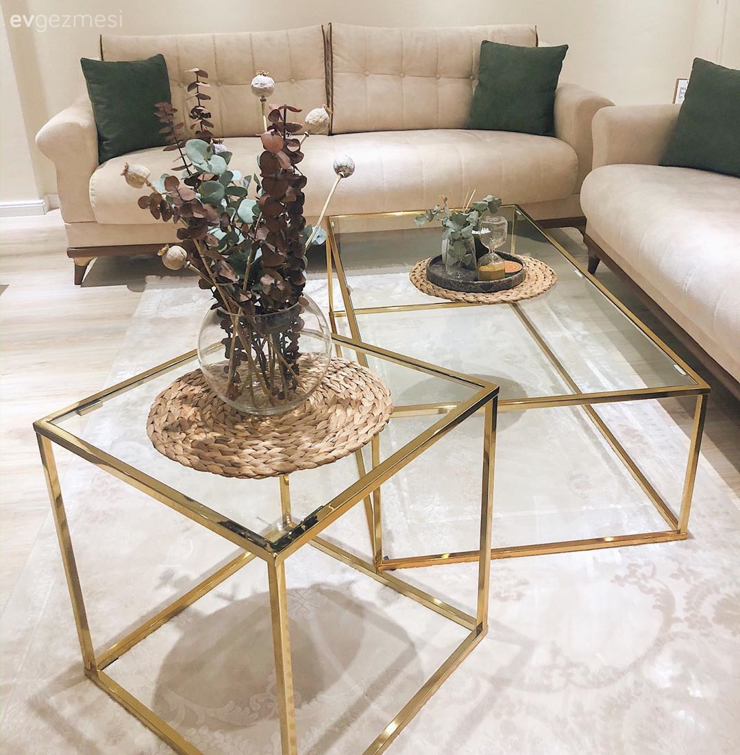 Salon, Krem, Yeşil, Altın, Beyaz, Modern, Kırlent, Ev tekstili, Halı, Salon halısı, Orta sehpa, Sehpa, Vazo, Ev Aksesuar
