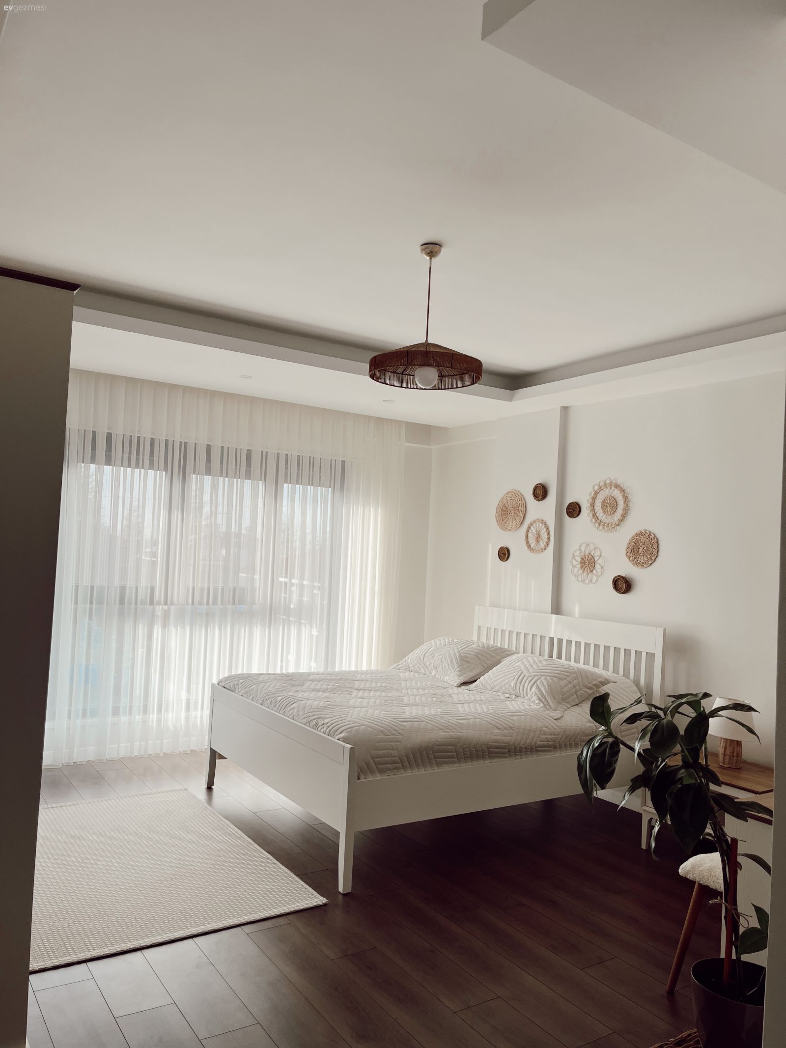 Bu Eskişehir Evinde Mobilyalar Sade Aksesuarlar Hareketli!