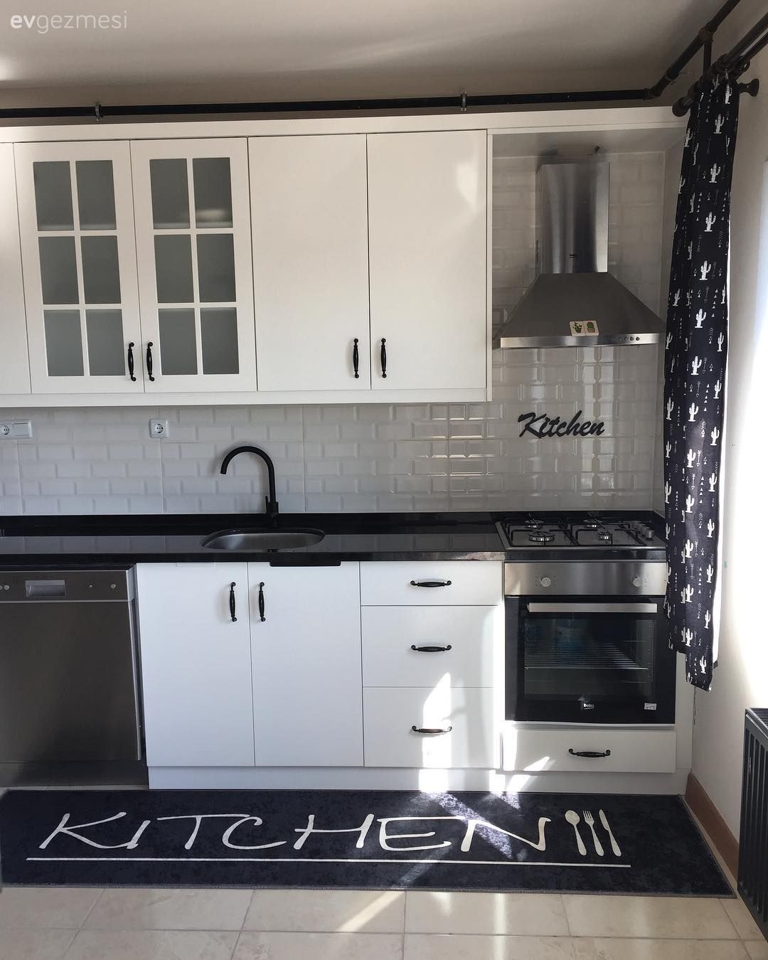 Ev Gezmesi: Modern ve Bol Yeşilli Bir Keyif Alanı