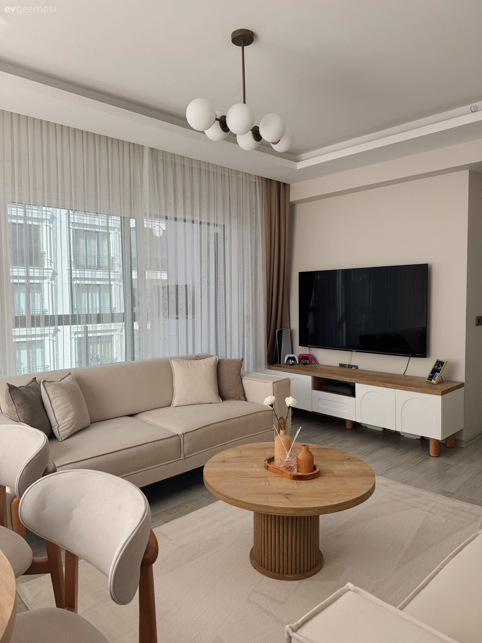 Bursa'daki Bu Evde Büyük Parçalar Sade Tamamlayıcılar Sıcak