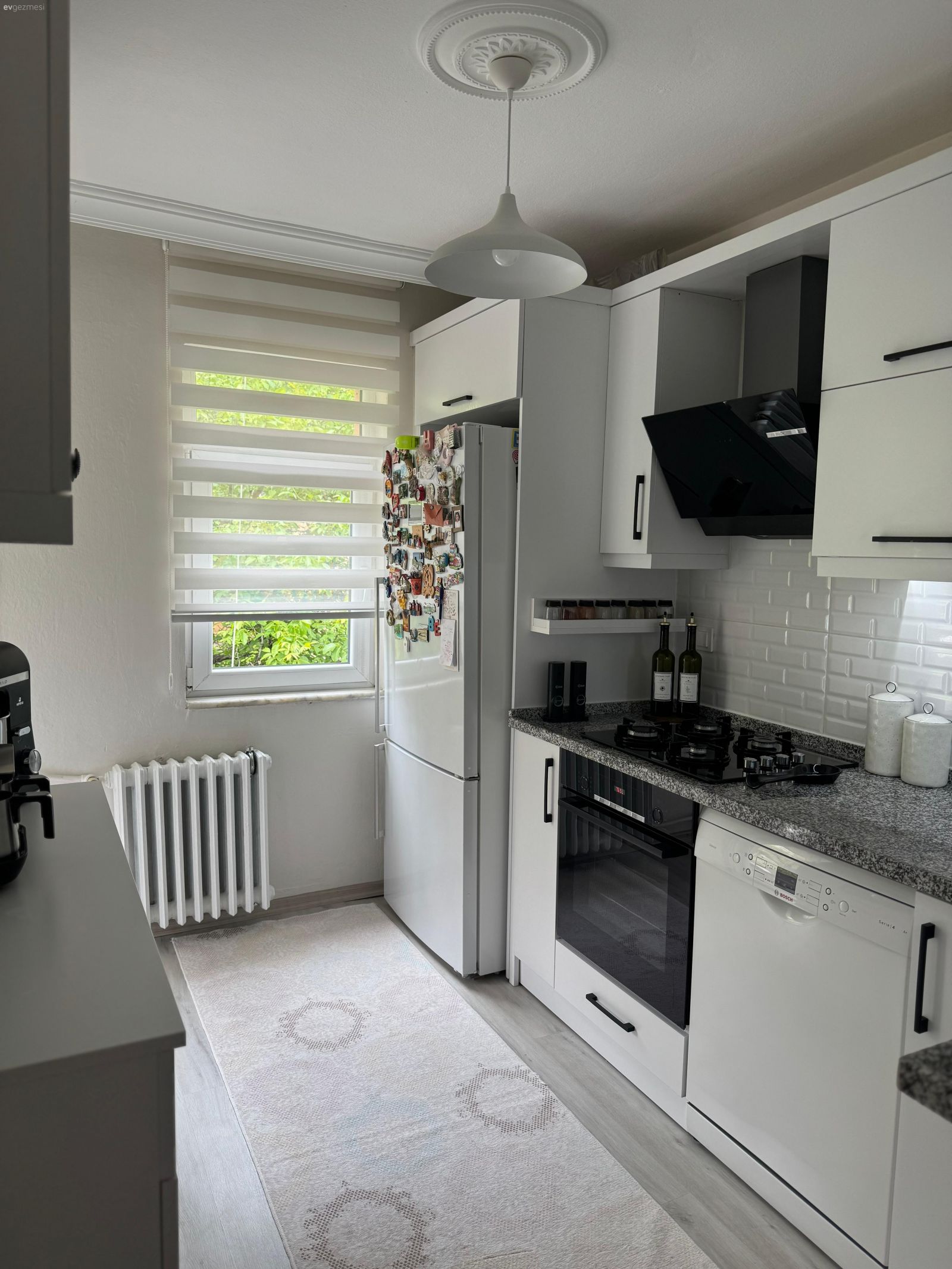 Lojman Olsa Da Komple Değişimle Ödüllendirilen Bir Mutfak