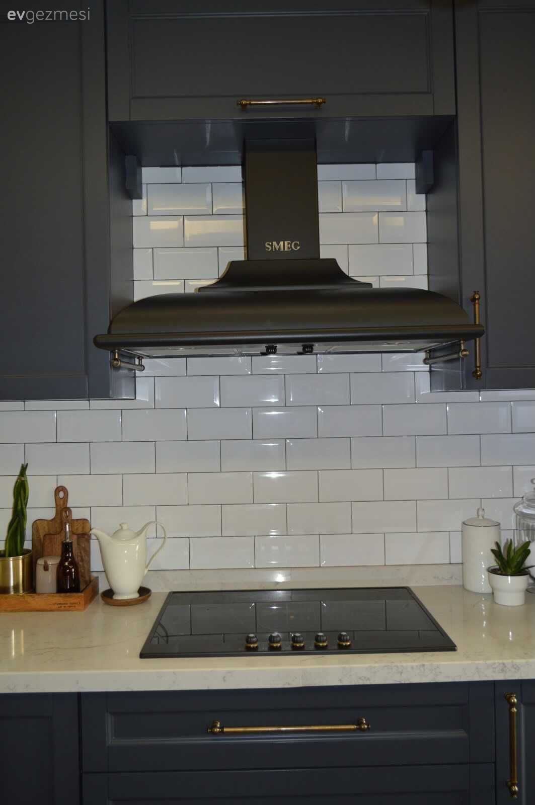 Mutfak, Antrasit  , Siyah, Cam Ankastre, Ankastre, Davlumbaz, Mutfak tezgahı, Mutfak tezgah arası, Tezgah arası seramik, Metro seramik, Seramik