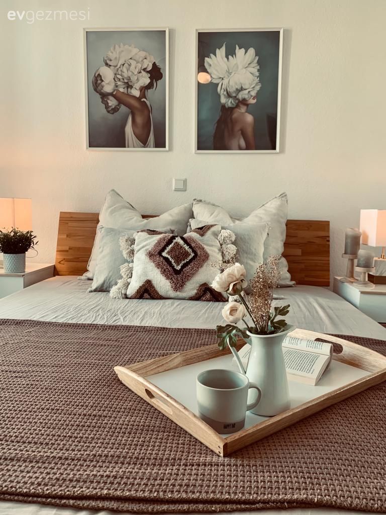 Tablo, Duvar dekorasyonu, Beyaz, Vizon, Krem, Kahverengi, Yatak örtüsü, Yatak Odası