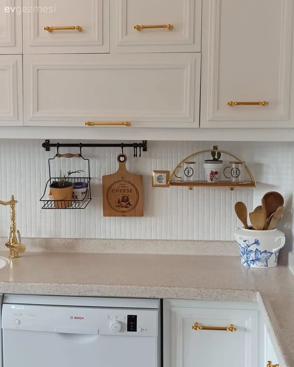 Bordodan Beyaza Geçiş Yapan Bu Mutfak Şimdi Bambaşka