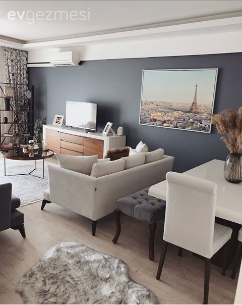 Bu İzmir Evi Açık ve Koyu Tonları Ortak Paydada Buluşturmuş!