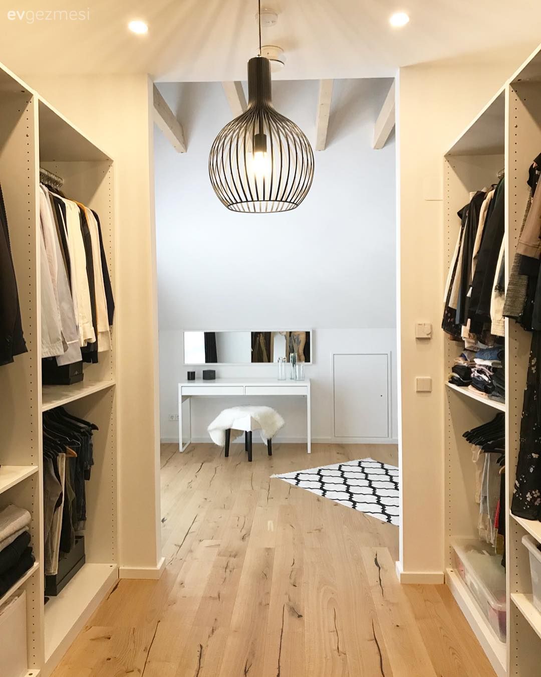 Giyinme odası, Beyaz, Parke, Avize, Aydınlatma, Spot aydınlatma