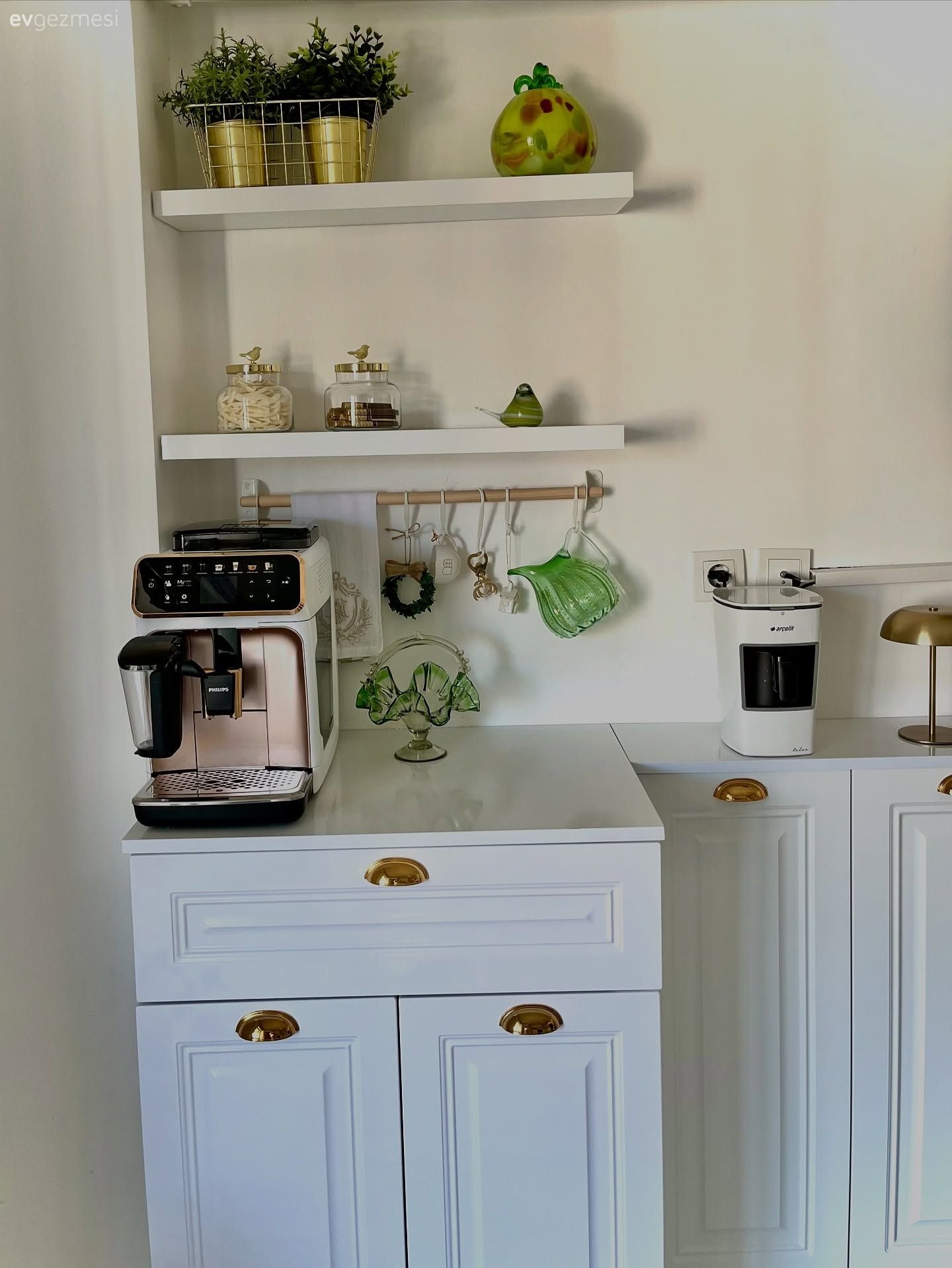 Kahve köşesi, Beyaz, Mutfak aksesuarları, Mutfak, Mutfak rafı
