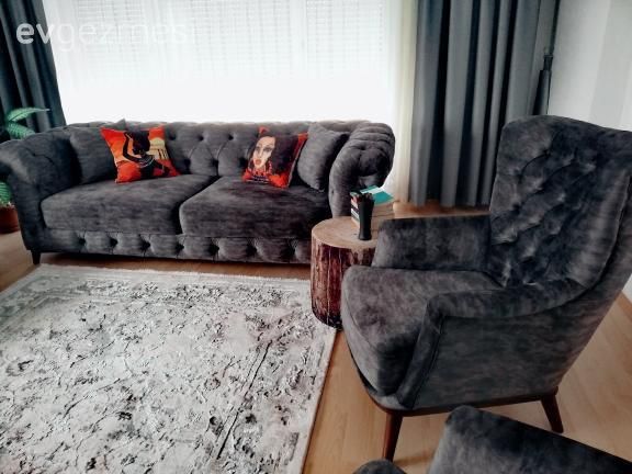 Ev Gezmesi: Sakin ve Keyifli Bir Salon Dekoru