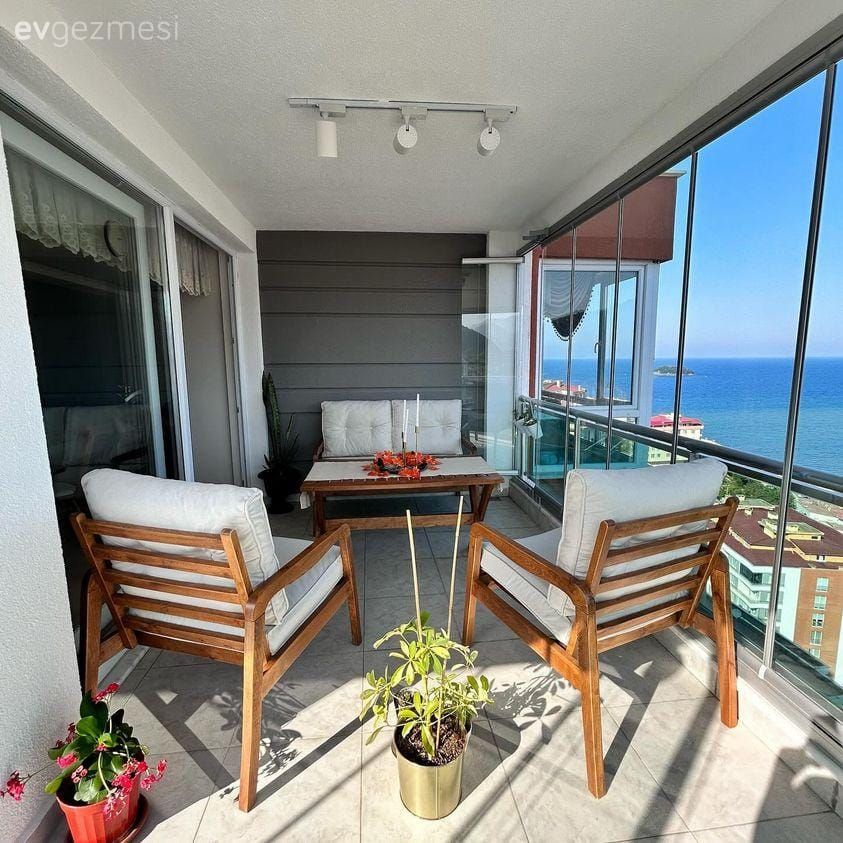 Balkon, Bohem Dekorasyon, Ahşap Mobilya, Modern, Balkon oturma grubu, Balkon masası, Sandalye, Kapalı teras, Saksı