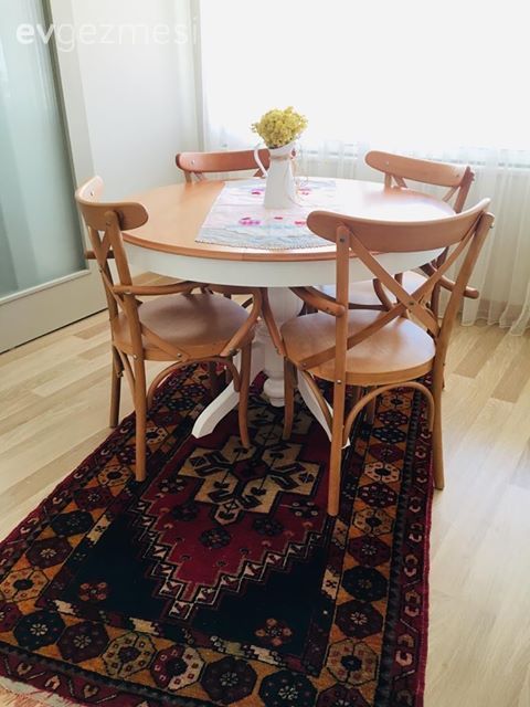 Bu Yemek Odasında Ana Yemek Samimiyet 