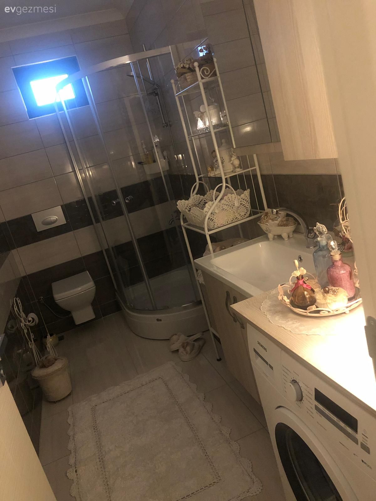 Banyo, Banyo paspası, Duşakabin, Krem, Banyo aksesuarları, Banyo rafı, Ferforje, Banyo seramikleri