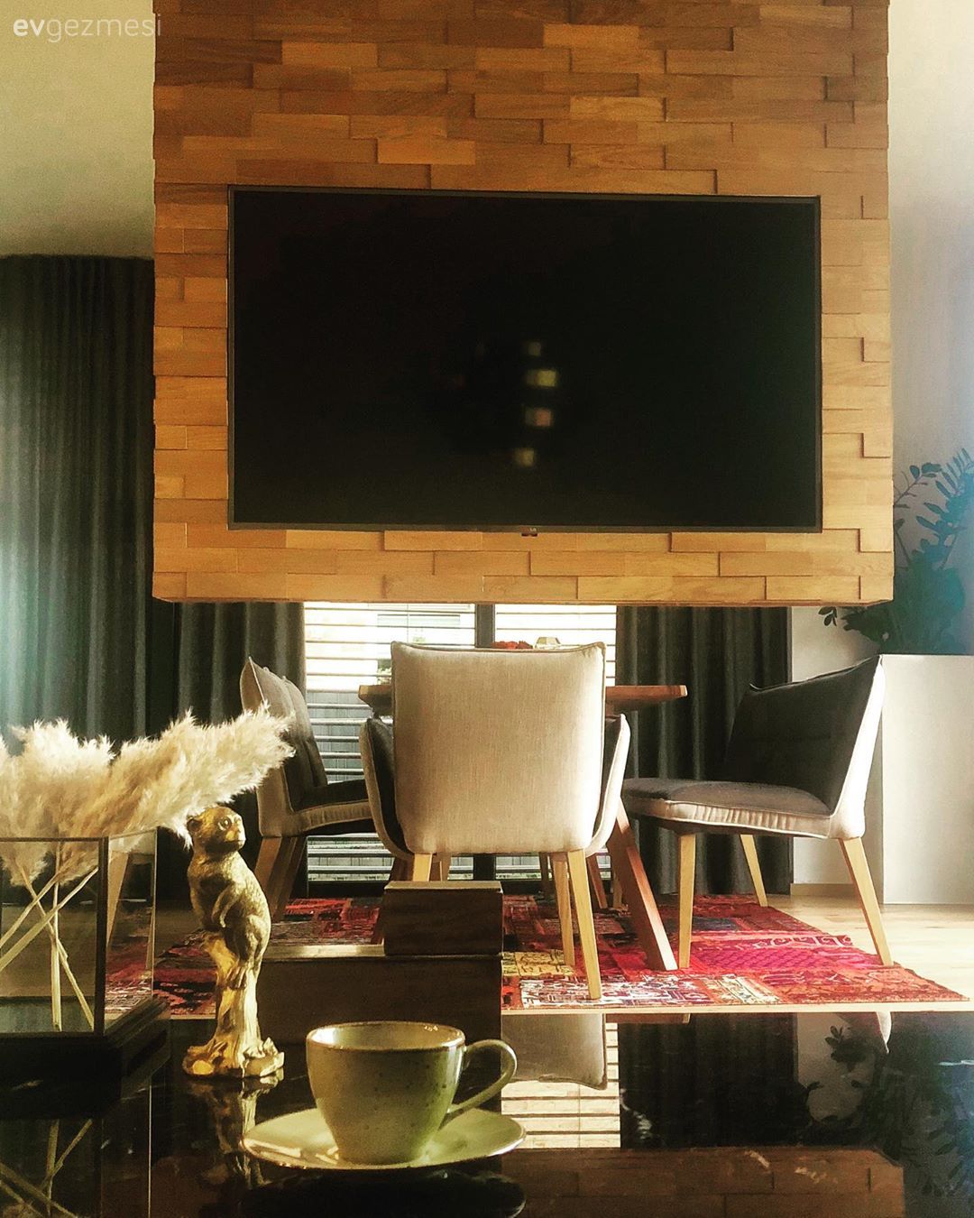 Bu Evde Endüstriyel Stil Rustik Detaylarla Desteklenmiş