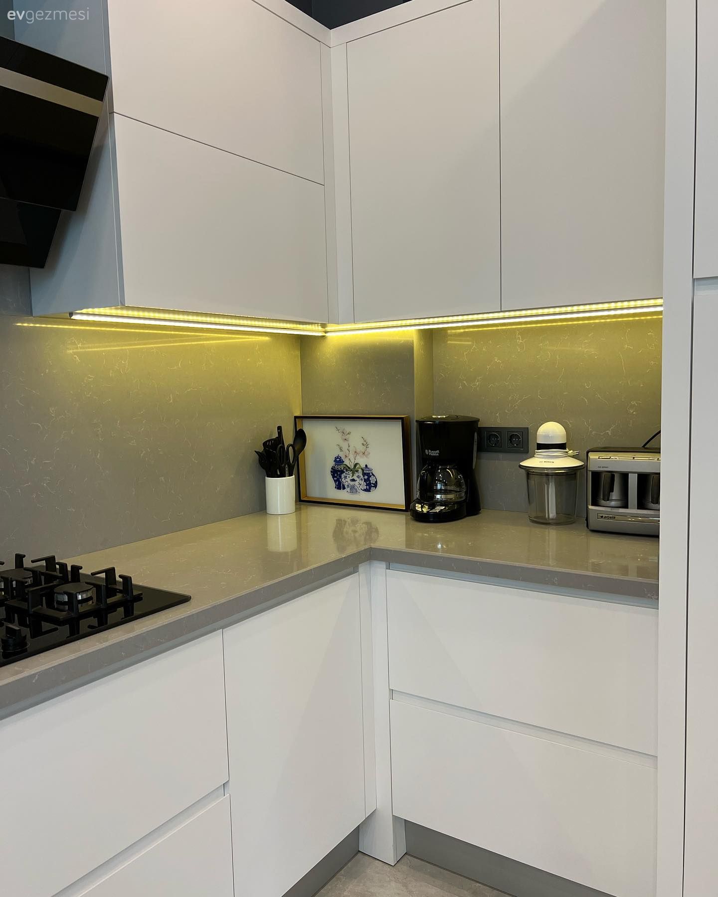 Her Detayıyla Modern Stile Göz Kırpan Bir Mutfak!