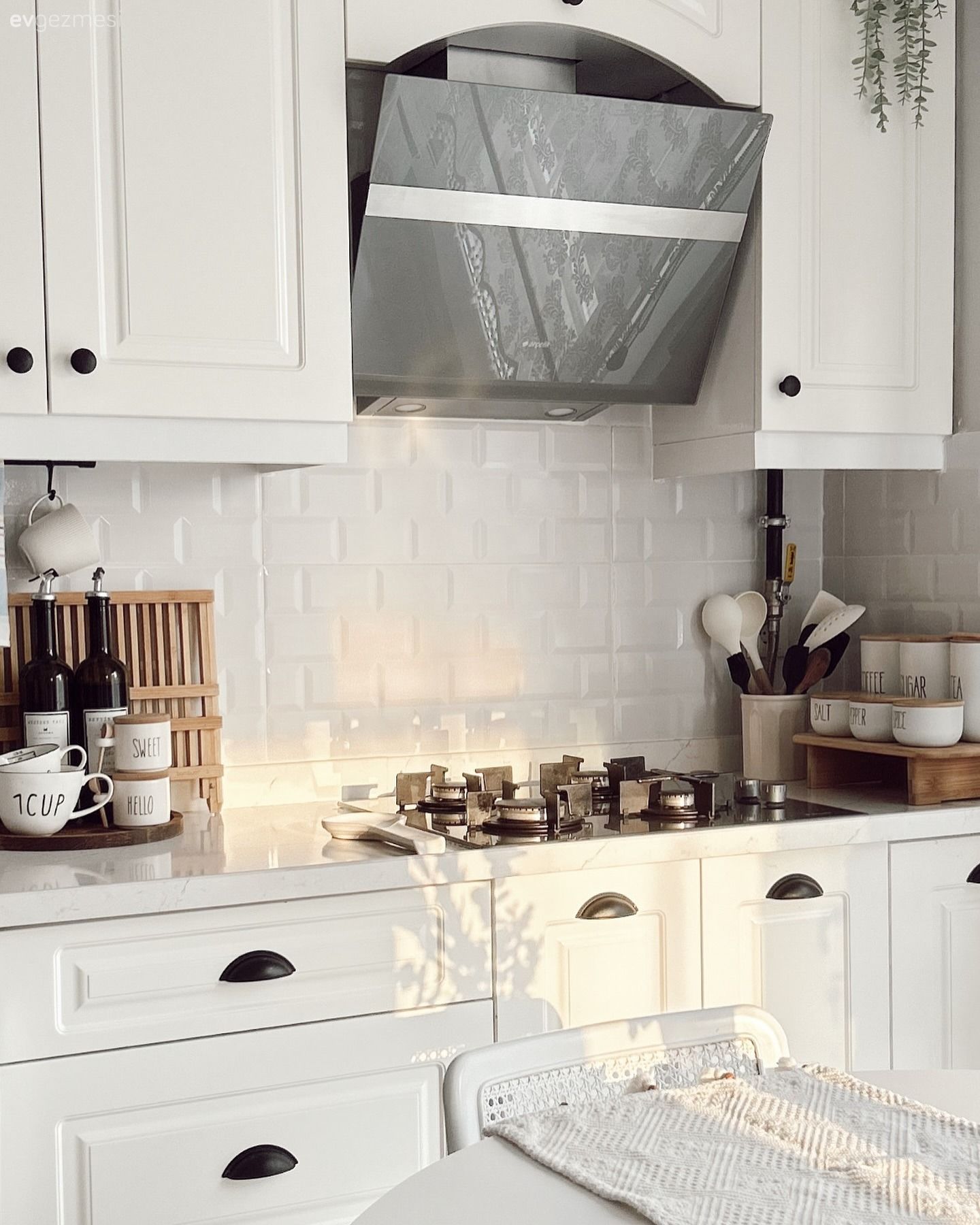 Alışıldık Tasarımları Seven Bu Evde Ferahlık ve Samimiyet Yan Yana