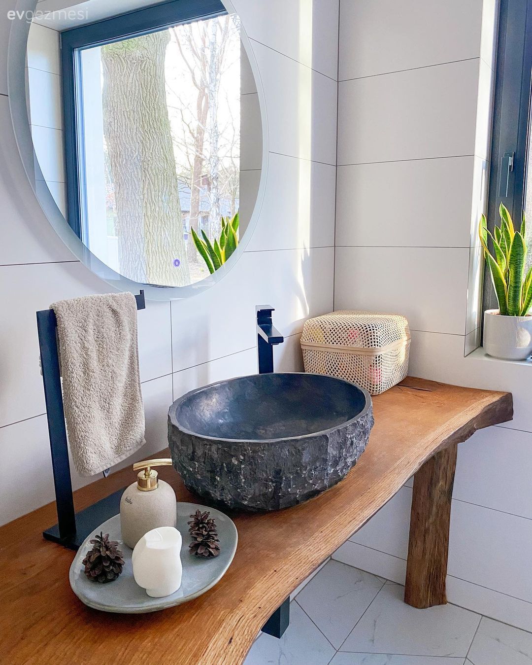 200 M2'lik İki Katlı 4+1 Müstakil Evin İçi ve Planı