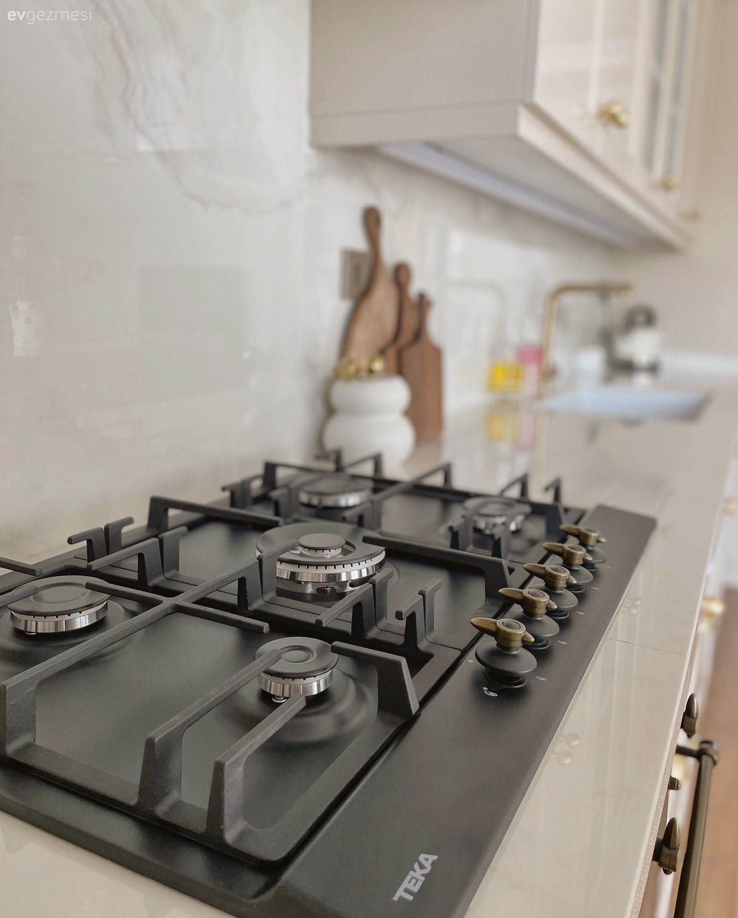 Önceki Halinin Premium Versiyonuna Dönüşen Bir Mutfak!