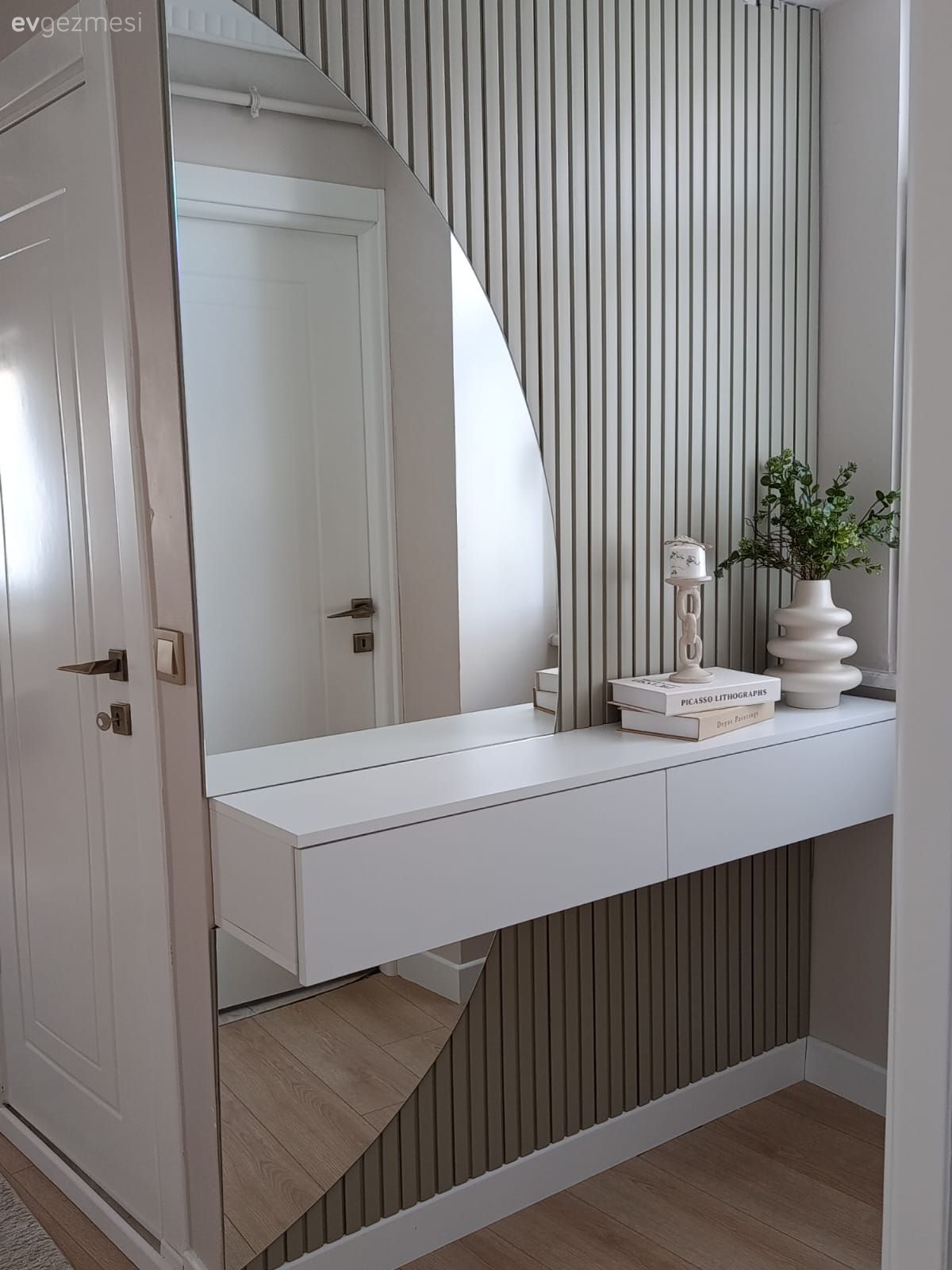 Bu İstanbul Evi Açık Renklerle Arasına Sınır Koymaktan Kaçınmış