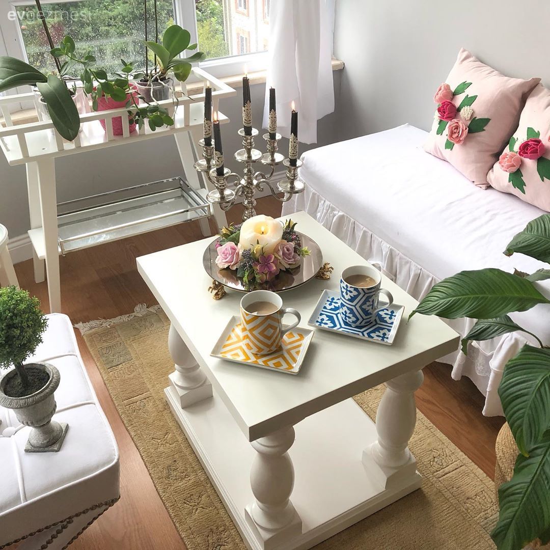 Ev Gezmesi: Renkleriyle İçinizi Isıtacak Bir İstanbul Evi