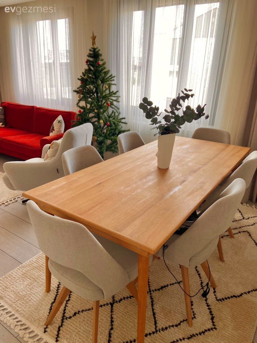 Bu Evde Canlı Tonların Yüksek Enerjisi Nötr Pigmentlerle Dengelenmiş!