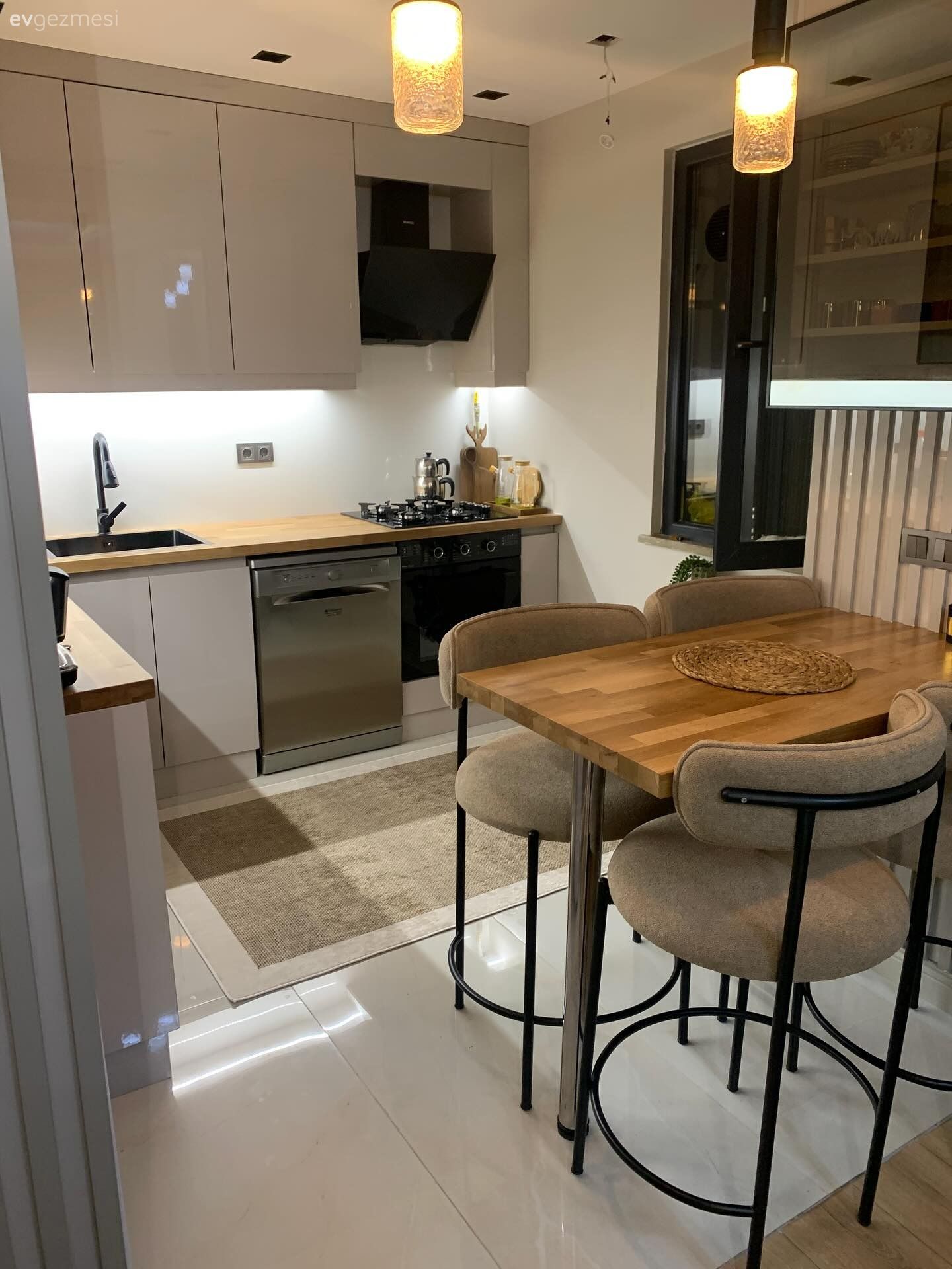 Bu Açık Mutfaklı Evde En Çok Önemsenen Kriter Konfor