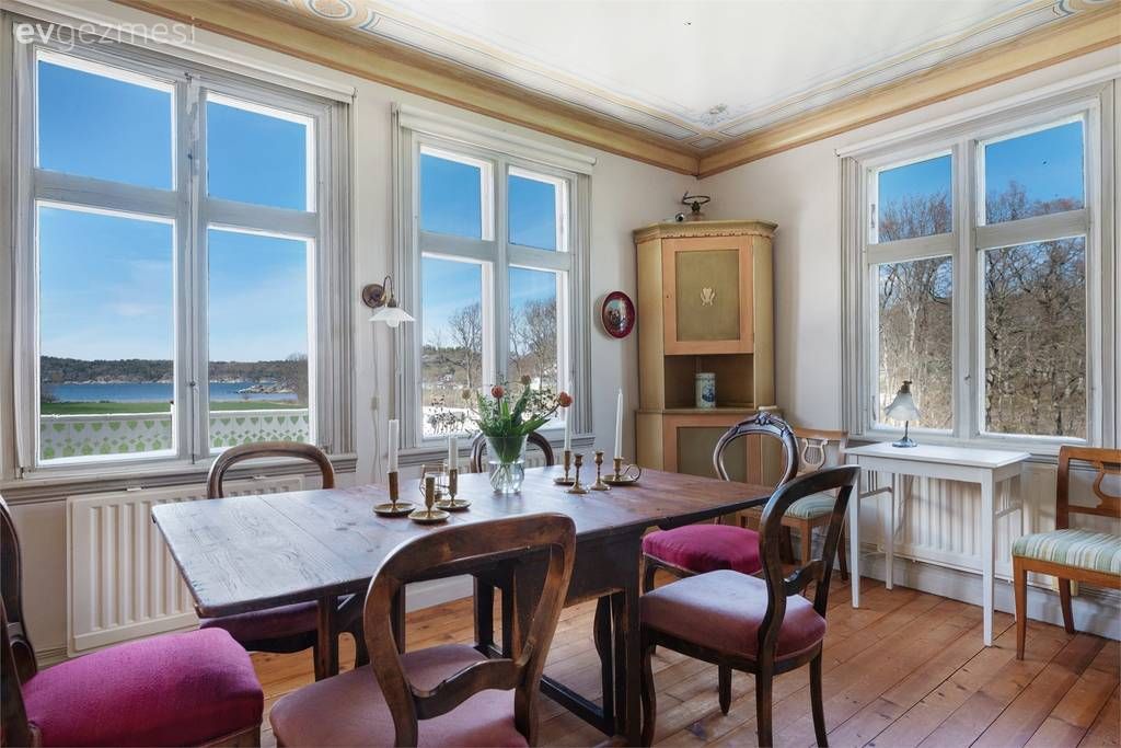 İçi ve Dışıyla Ufkunuzu Açacak 115 M2'lik İki Katlı Müstakil Ev